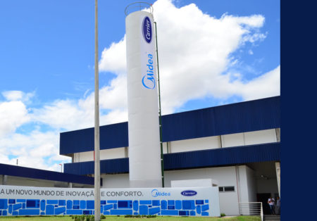 Midea Carrier doa condicionadores de ar para centro de combate à Covid-19