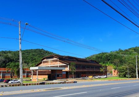 Reymaster amplia centro de distribuição em Joinville e aumenta quadro de colaboradores em 60%